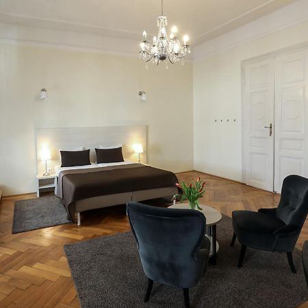 Ozone Private Rooms Будапеща Екстериор снимка