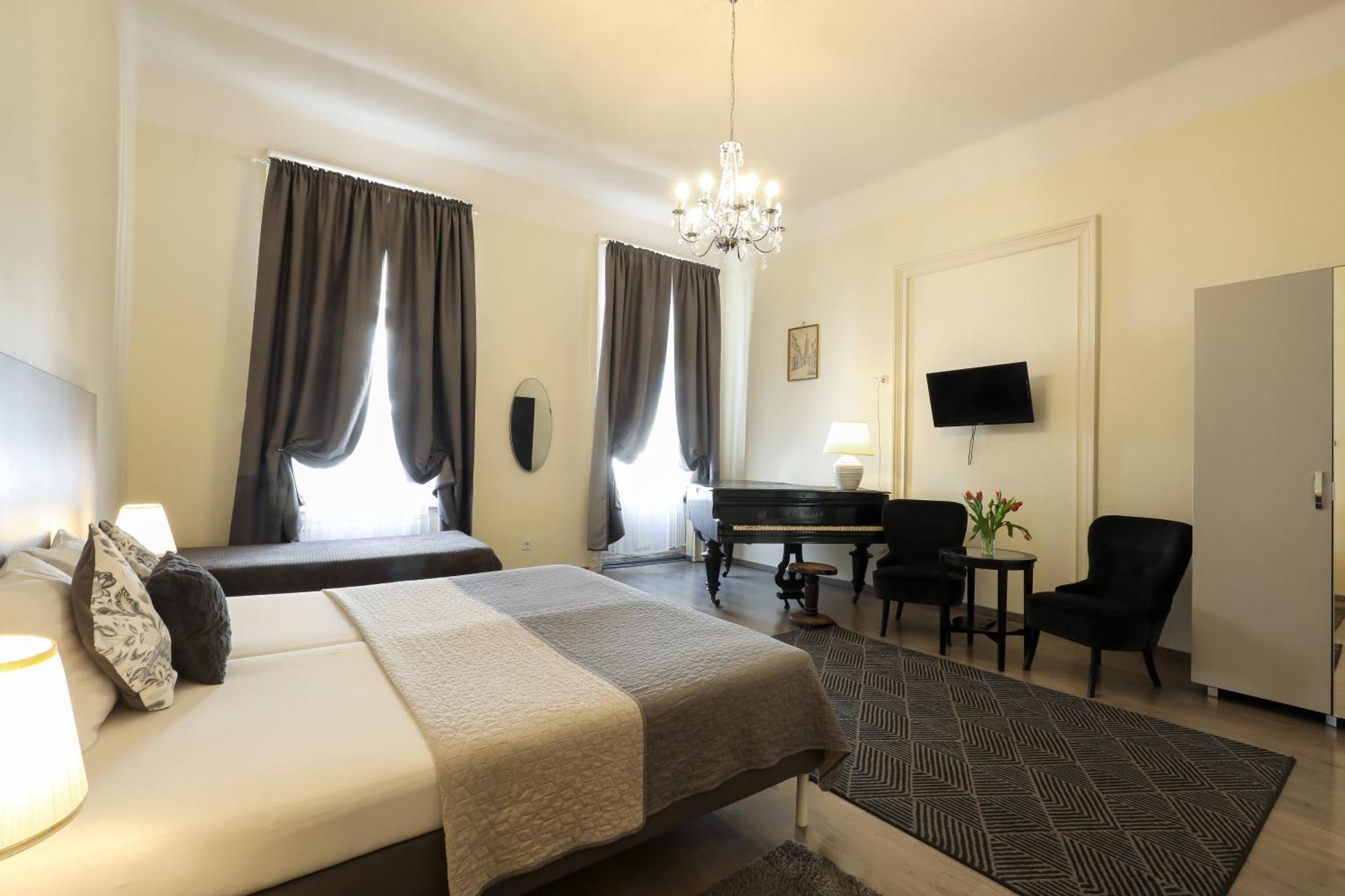 Ozone Private Rooms Будапеща Екстериор снимка