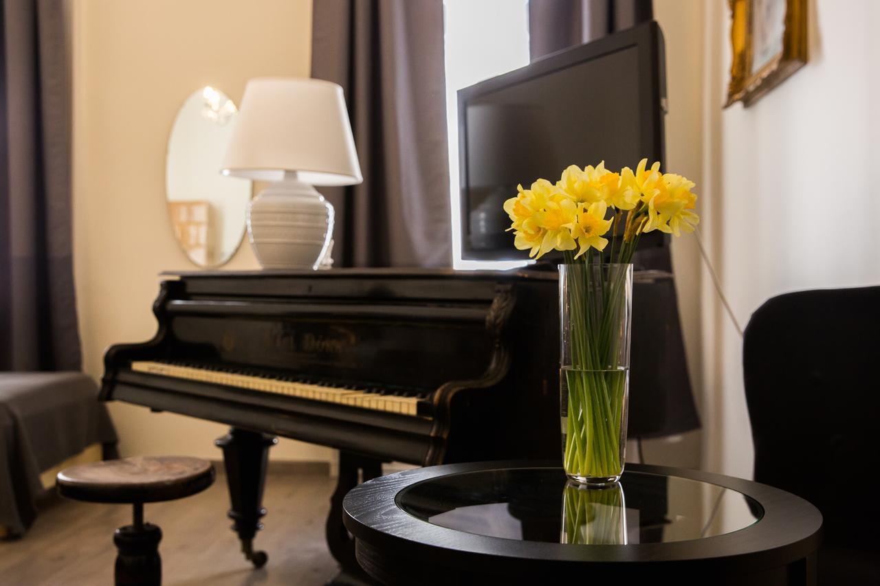 Ozone Private Rooms Будапеща Екстериор снимка