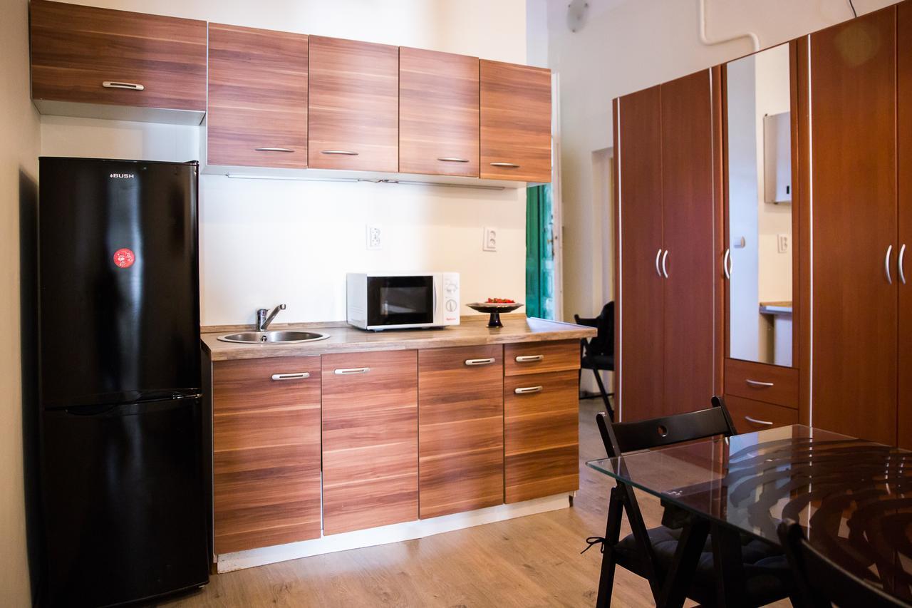 Ozone Private Rooms Будапеща Екстериор снимка