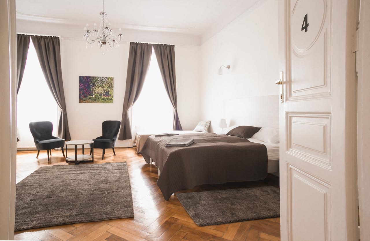 Ozone Private Rooms Будапеща Екстериор снимка