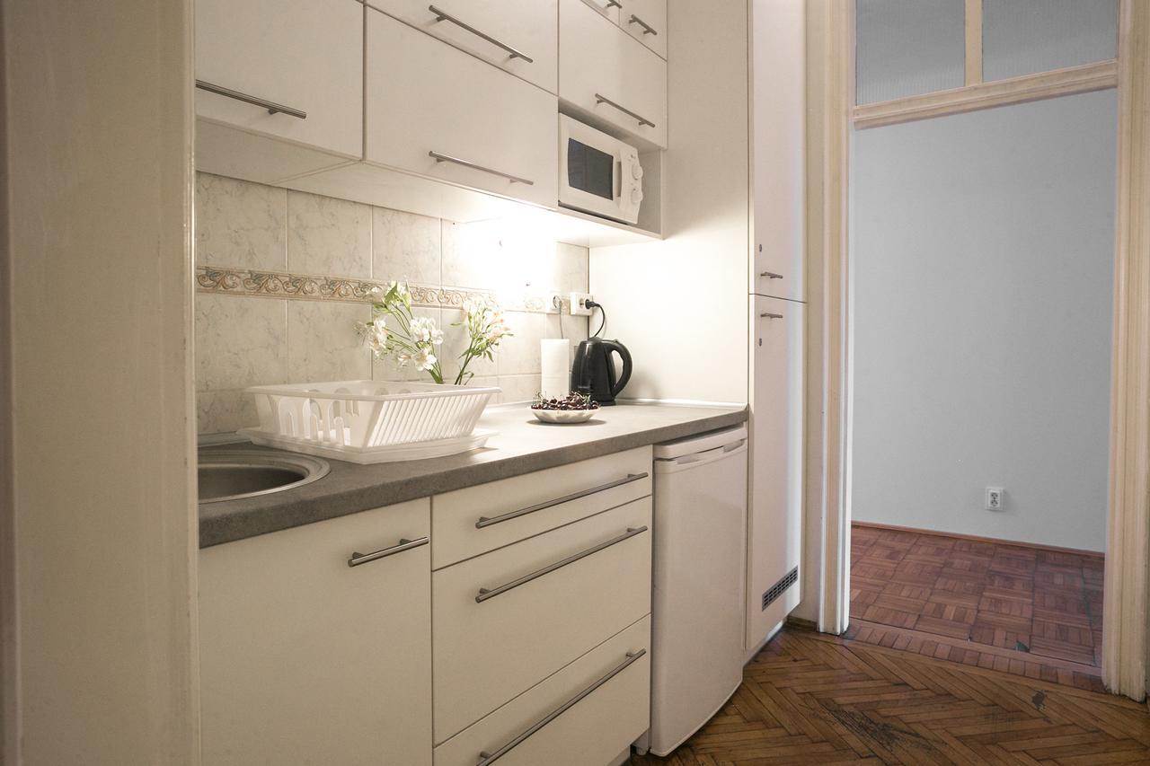 Ozone Private Rooms Будапеща Екстериор снимка