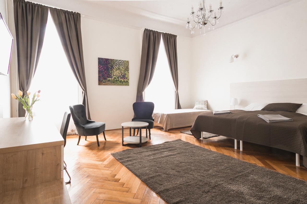 Ozone Private Rooms Будапеща Екстериор снимка
